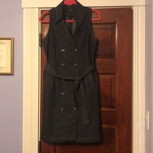 Sleeveless belted Tahari denim dress EUC.